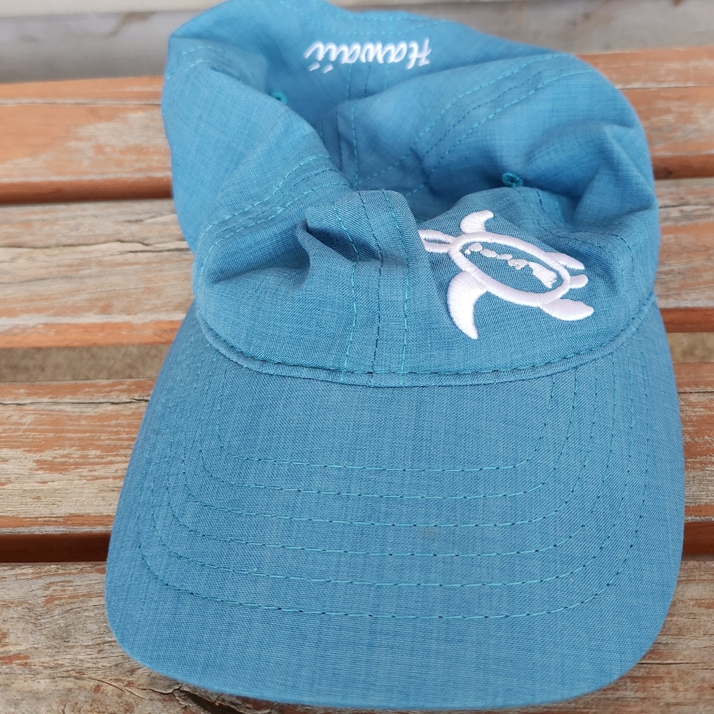 Light Blue Turtle Hawaii Baseball Hat - Picture 2 of 3